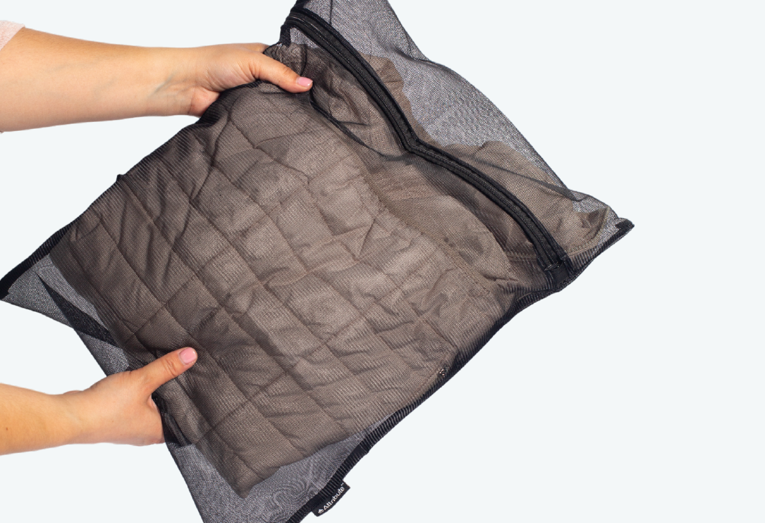 Мешок для деликатной стирки черный 50х40см 