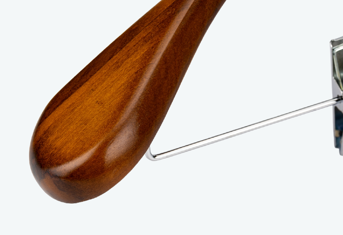 Вешалка для костюма STATUS 44см 